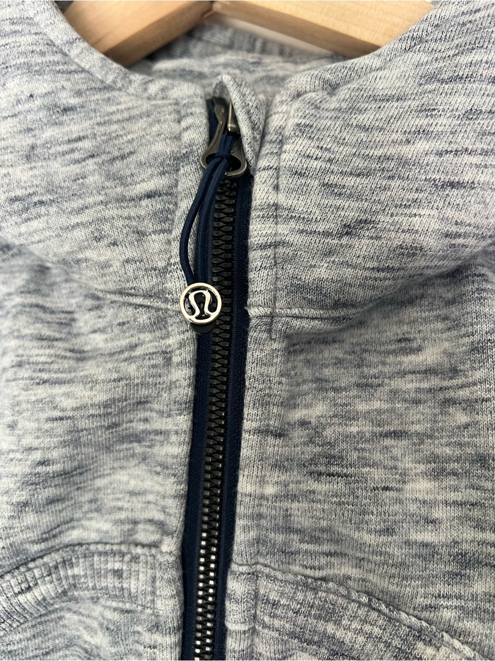 LULULEMON Scuba Full Zip Fitted Hoodie Heathered Navy Size 4 Estimated - Picture 4 of 12